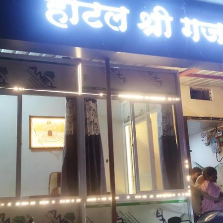 Shree Gajlaxmi Hotel Walking Distance From Mahakaleswar Ujjain Exterior photo